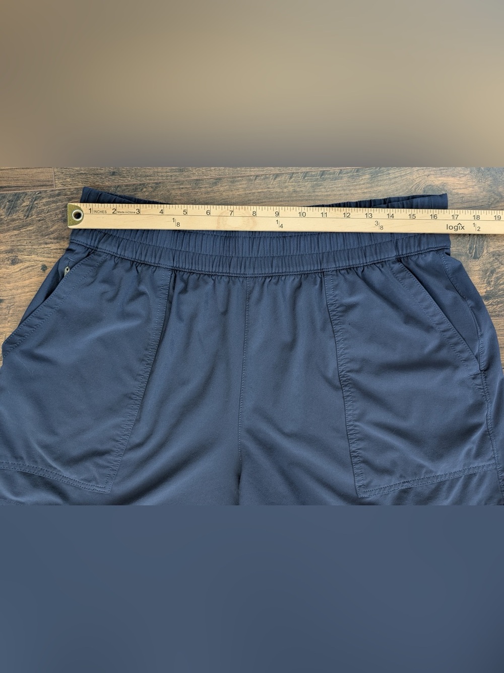 ATHLETA Women’s Wayfind High Rise 5” Short Navy Blue Size Large - Picture 8 of 11